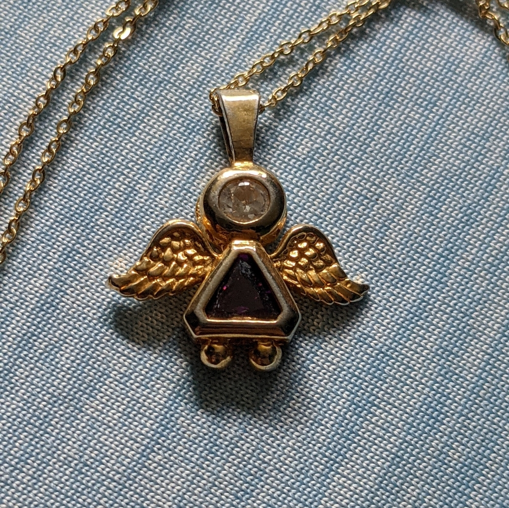 Winged angel pendant necklace